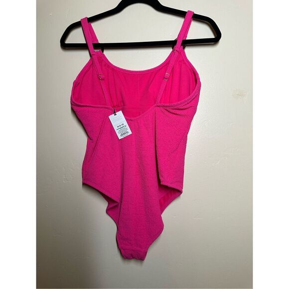 Kona Sol Pink Ribbed One Piece Swimsuit With Tortoise Rings Size Small - Picture 4 of 4